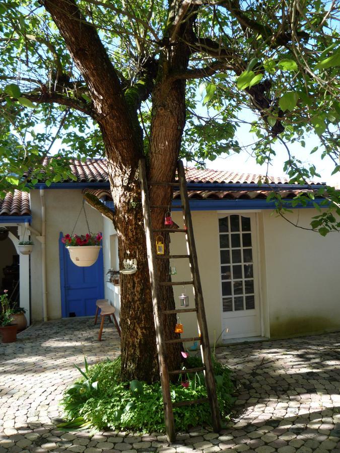 Civrieux Le Relais Du Grand Logis B&B 외부 사진