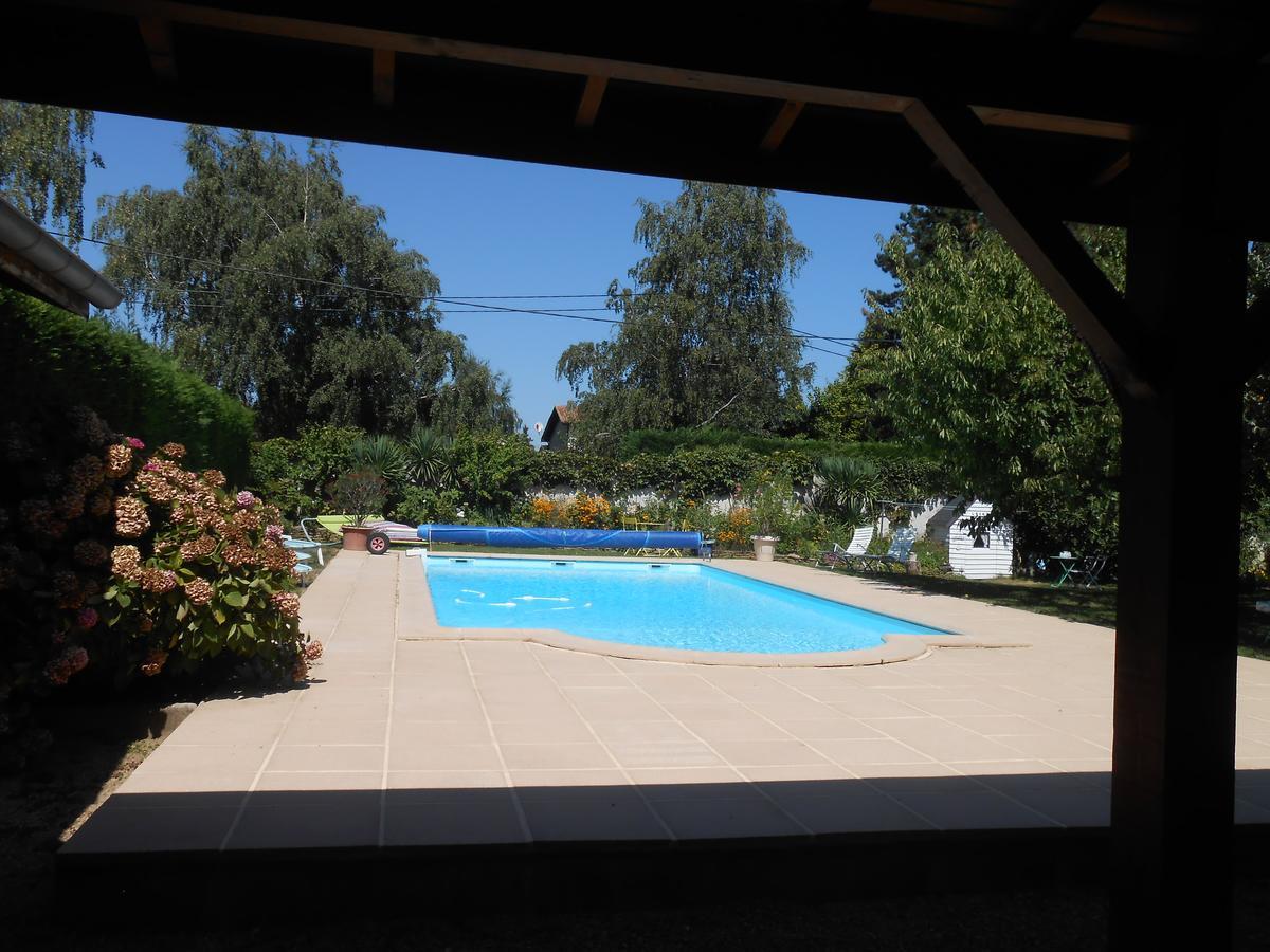 Civrieux Le Relais Du Grand Logis B&B 외부 사진