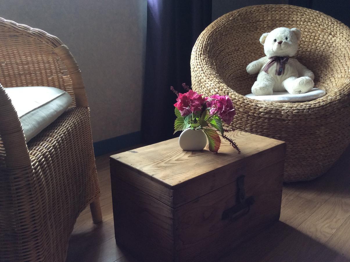 Civrieux Le Relais Du Grand Logis B&B 외부 사진