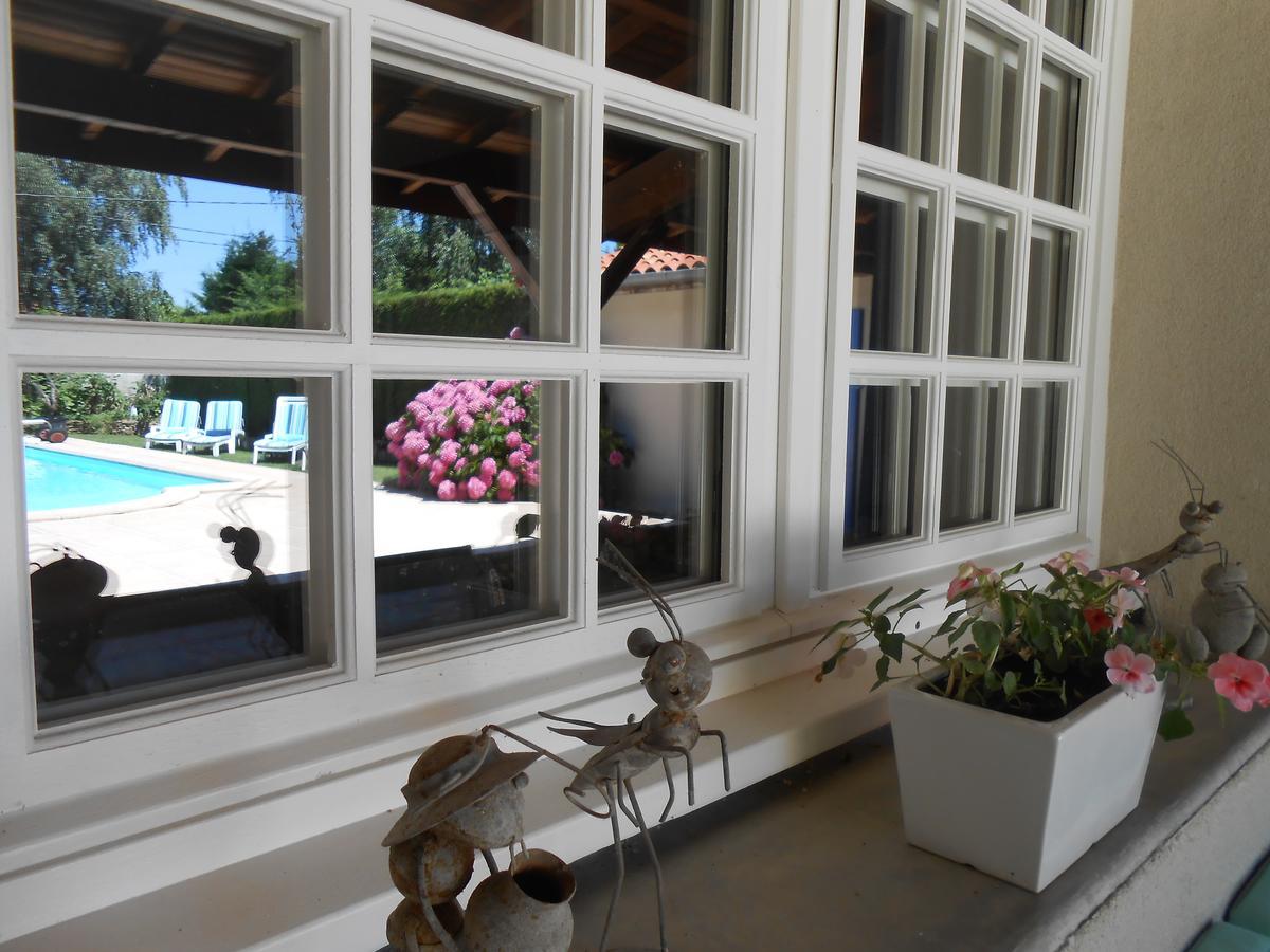 Civrieux Le Relais Du Grand Logis B&B 외부 사진