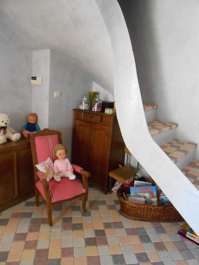 Civrieux Le Relais Du Grand Logis B&B 외부 사진