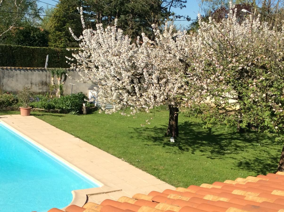 Civrieux Le Relais Du Grand Logis B&B 외부 사진